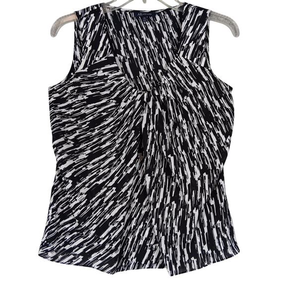 Anne Klein Tops - AK Anne Klein Black and White Abstract Print Blouse Size Small Petite Sleeveless